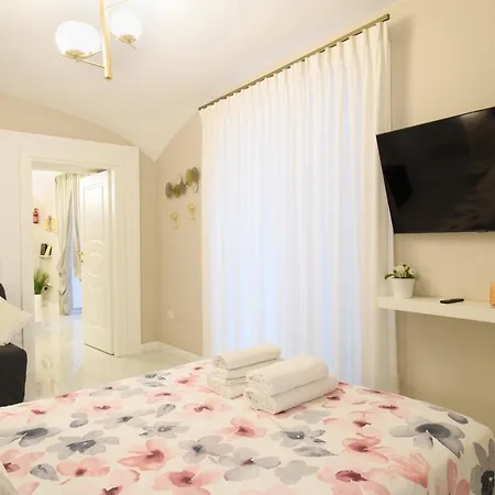 Grandapartments Via Toledo Apartman